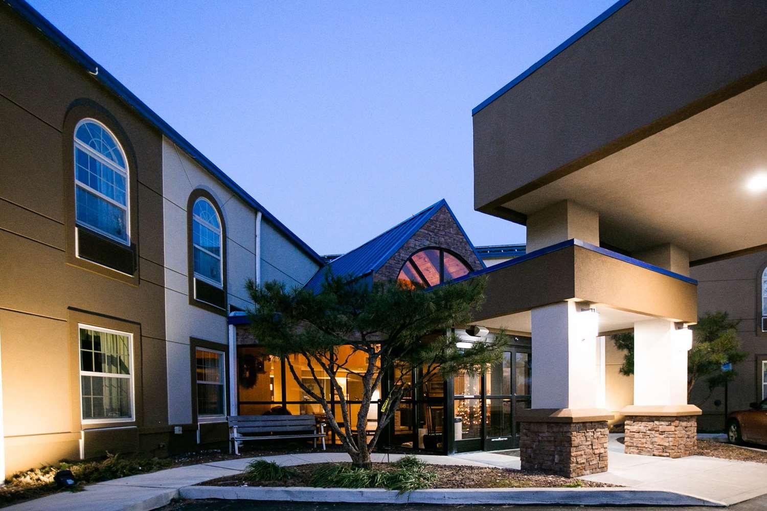 Surestay Plus Hotel By Best Western Elizabethtown Hershey Exterior foto